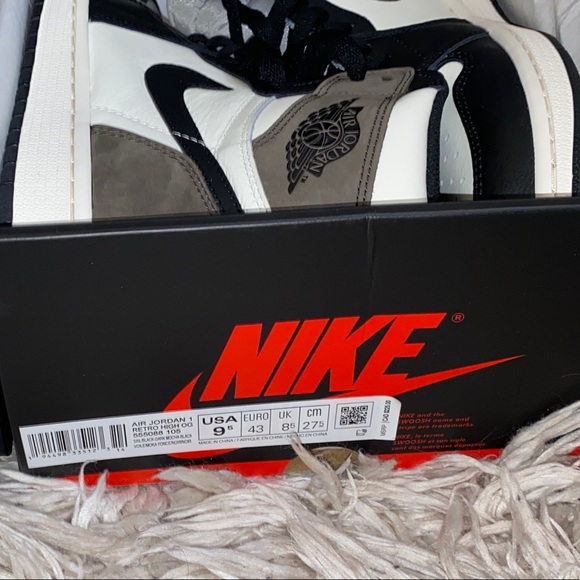 Jordan 1 “mocha” 🤎SOLD🤎 - Picture 6 of 6